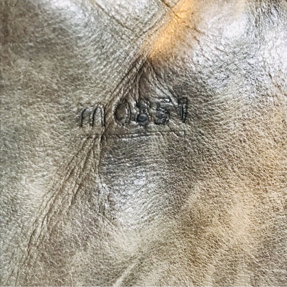 made in Canada genuine leather bag m0851 - Picture 9 of 11